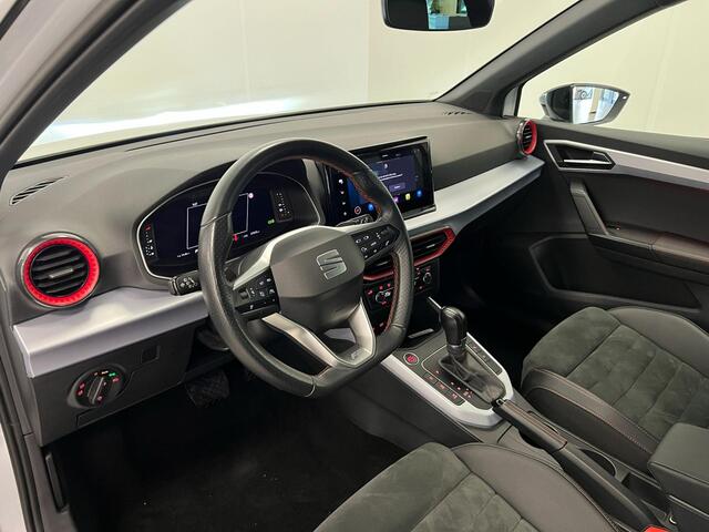 Seat Arona 1.5 TSI 150PK / DSG AUTOMAAT/ FR / WIT met zwart dak.