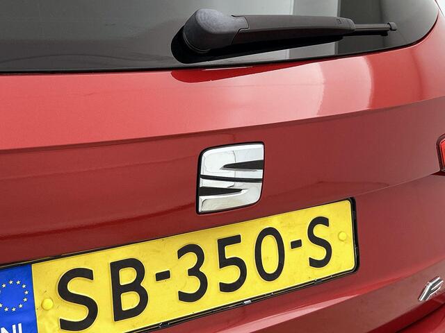 Seat Arona 1.0 TSI FR | Apple Carplay/Android Auto | Adaptieve Cruise Control | Parkeersensoren Voor & Achter + Camera | Stoelverwarming | Trekhaak | Climate Control | Navigatie | Keyless Entry | Privacy glass |