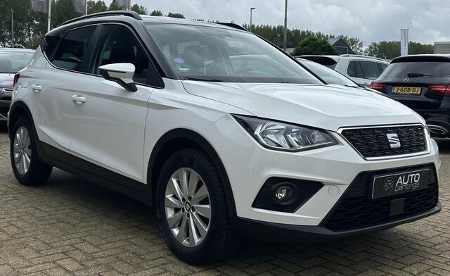 Seat Arona 1.0 TSI Style Business Intense | LUXE | 1e Eigenaar | NL AUTO | NAP | Achteruitrijcamera | Dodehoekdetectie | Adaptive Cruise Control | Carplay | Navigatie | Climate Control | Parkeersensoren Voor en Achter | Keyless Entry en Start | 2 Sleutels |