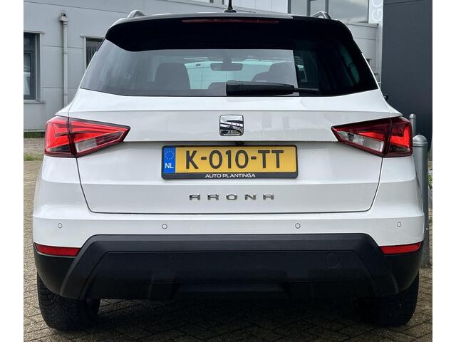 Seat Arona 1.0 TSI Style Business Intense | LUXE | 1e Eigenaar | NL AUTO | NAP | Achteruitrijcamera | Dodehoekdetectie | Adaptive Cruise Control | Carplay | Navigatie | Climate Control | Parkeersensoren Voor en Achter | Keyless Entry en Start | 2 Sleutels |