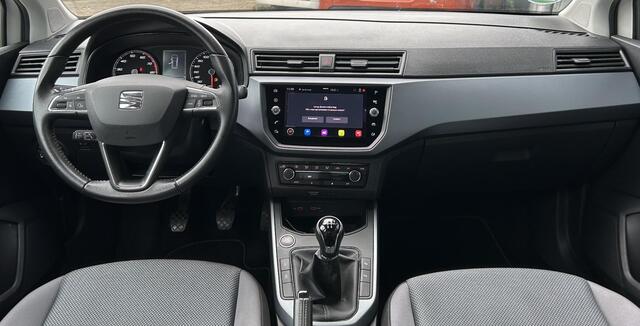 Seat Arona 1.0 TSI Style Business Intense | LUXE | 1e Eigenaar | NL AUTO | NAP | Achteruitrijcamera | Dodehoekdetectie | Adaptive Cruise Control | Carplay | Navigatie | Climate Control | Parkeersensoren Voor en Achter | Keyless Entry en Start | 2 Sleutels |