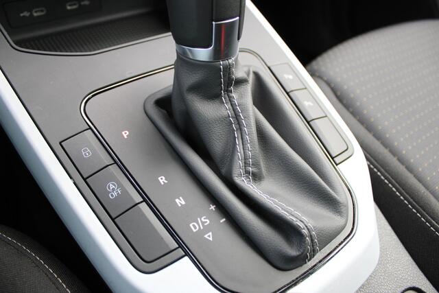 Seat Arona 1.0 TSI 110PK Style |LED|CAMERA|STOELVERWARMING|