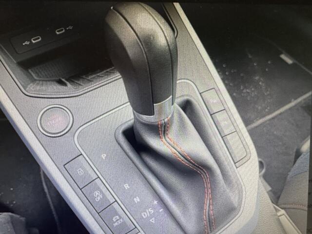Seat Arona 1.0 EcoTSI FR Business Connect | Automaat | Apple-Android | FR uitvoering