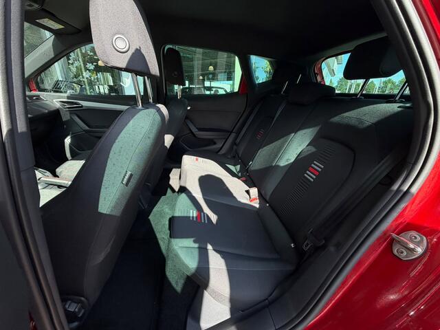 Seat Arona 1.0 TSI FR Business Intense Plus Automaat / Virtual Cockpit / Trekhaak / LED / Camera / Cruise