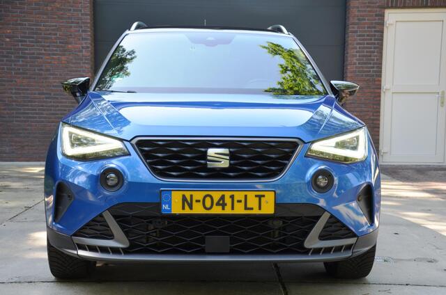 Seat Arona 1.0 TSI FR Business Intense Navi/Pdc/Ecc/Led/Stoelverwarming/Apple Carplay/Android Auto/Achteruitrijcamera/Cr-Controle/Privacy-Glass/18-Inch Lmv/Cruise control adaptief/Virtual dashboard