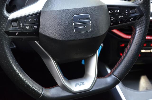 Seat Arona 1.0 TSI FR Business Intense Navi/Pdc/Ecc/Led/Stoelverwarming/Apple Carplay/Android Auto/Achteruitrijcamera/Cr-Controle/Privacy-Glass/18-Inch Lmv/Cruise control adaptief/Virtual dashboard
