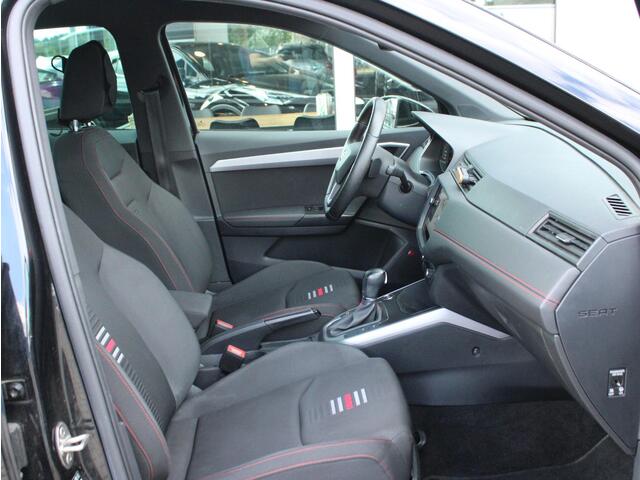 Seat Arona 1.0 TSI FR Automaat Xcellence Business Intense Multimediasysteem, Allseasonbanden, Cruise control, Climate control, AppleCarplay/AndroidAuto, 18" lichtmetalen velgen