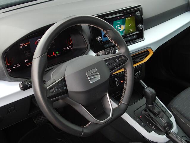 Seat Arona 1.0 EcoTSI Style Business Connect, Automaat / Carplay + Android Auto / Parkeer Sensoren / 16'' LMV