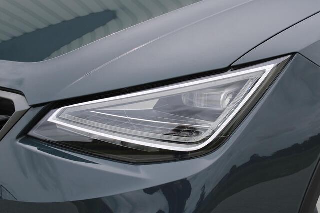 Seat Arona 1.0 EcoTSI FR Business Connect | Incl. 12 maanden garantie | Adaptieve cruise control | Stoelverwarming | Apple carplay/Android auto | DAB radio | Parkeercamera | Dodehoek detectie |