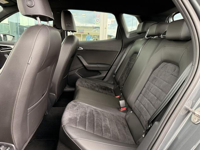 Seat Arona 1.0 TSI Xcellence Business Intense | Stoelverwarming | Cruise | Half Leder | Apple Carplay |