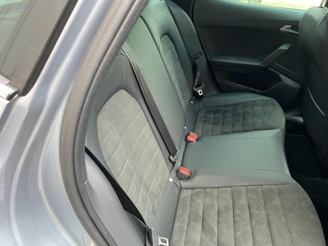 Seat Arona 1.0 TSI FR Business Connect Stoelverwarming Carplay Camera