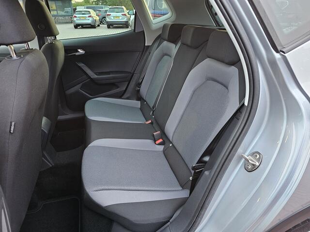 Seat Arona 1.0 TSI Style Business Intense | Automaat | LED | Camera | ACC | Full Link | Park Assist | Twotone | Climatronic | Navi |