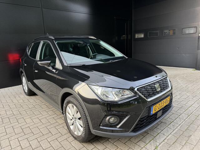 Seat Arona 1.0 TSI Style Business Intense 1 jaar Bovag garantie, camera, PDC, Carplay 4 seizoen banden, dealer onderhouden