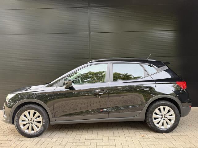 Seat Arona 1.0 TSI Style Business Intense 1 jaar Bovag garantie, camera, PDC, Carplay 4 seizoen banden, dealer onderhouden