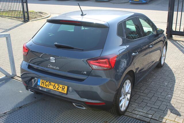 Seat IBIZA 1.0 EcoTSI FR Business Connect Uniek!!/Lage kilometerstand!!/AUTOMAAT/Virtual cockpit/Sfeerverlichting/Climate control/Cruise control/LED koplampen/Apple carplay/Parkeersensoren/Lane assist/Keyless/Bluetooth/DAB/Sport interieur/Elektrische ramen/Elektrisc