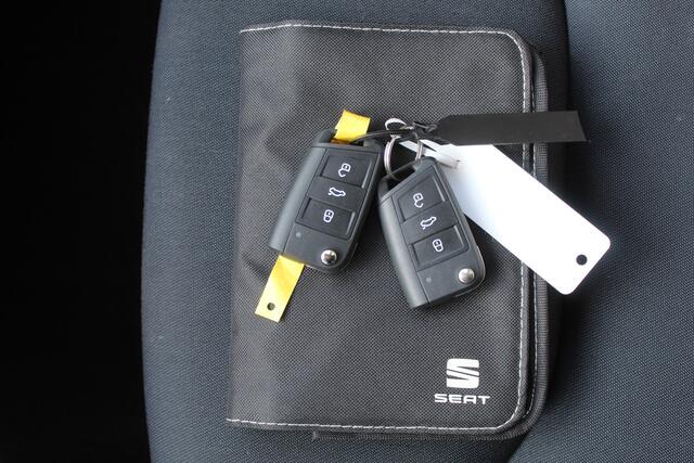 Seat IBIZA 1.0 EcoTSI FR Business Connect Uniek!!/Lage kilometerstand!!/AUTOMAAT/Virtual cockpit/Sfeerverlichting/Climate control/Cruise control/LED koplampen/Apple carplay/Parkeersensoren/Lane assist/Keyless/Bluetooth/DAB/Sport interieur/Elektrische ramen/Elektrisc