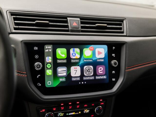 Seat IBIZA 1.0 TSI FR Sport (SCHUIFDAK, APPLE CARPLAY, GROOT NAVI, CLIMATE, CAMERA, SPORTSTOELEN, ADAPTIVE CRUISE, GETINT GLAS, MODE KNOP, PARKEERSENSOREN, NIEUWE APK, NIEUWSTAAT)