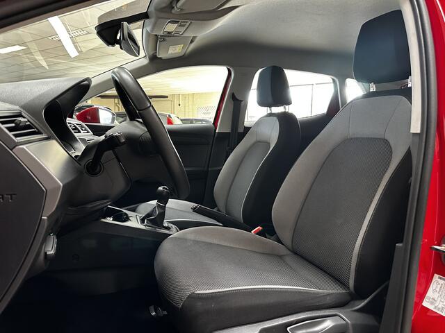 Seat IBIZA 1.0 TSI Style/ Clima/ Cruise/ Elek. pakket/ Isofix/ Bluetooth/ Multi. LEDER. Stuur/ Diml. Auto/ AUX & USB/ Getint glas/ LED Dagrijverl.