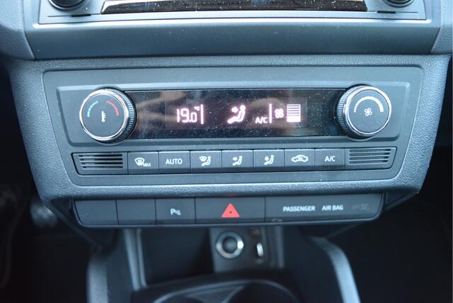 Seat IBIZA SC 1.0 TSI FR Connect | Navigatie | Airco-Ecc | Cruise | Led | Stoelverwarming | PDC. VERKOOP TELEFONISCH BEREIKBAAR 040-2240080.