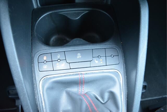 Seat IBIZA SC 1.0 TSI FR Connect | Navigatie | Airco-Ecc | Cruise | Led | Stoelverwarming | PDC. VERKOOP TELEFONISCH BEREIKBAAR 040-2240080.