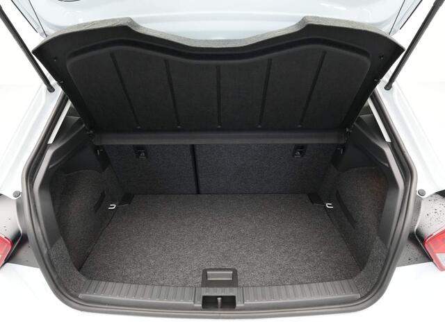 Seat IBIZA 1.0 EcoTSI Style Navi via App DAB Cruise Airco LED