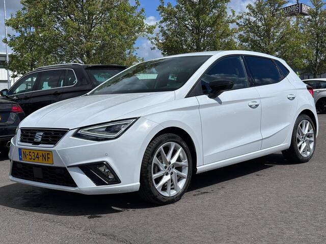 Seat IBIZA 1.0 EcoTSI FR Business Intense | LED | Camera | Digitaal Dash | Stoelverwarming | Climate