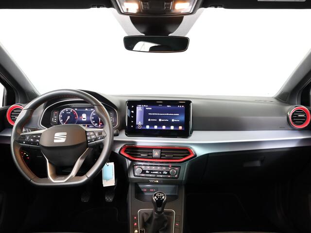 Seat IBIZA 1.0 EcoTSI FR 95pk | Navigatie | Parkeersensoren | Achteruitrijcamera | Cruise control | Stoelverwarming | Autom. Airco |
