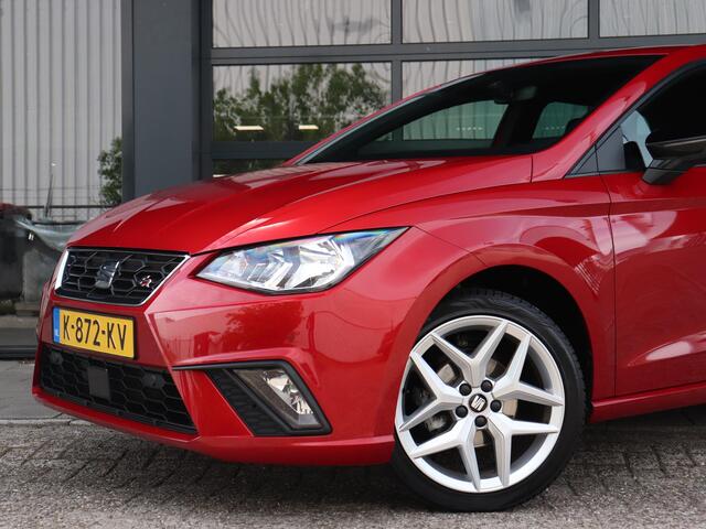 Seat IBIZA 1.0 TSI 95pk FR Business Intense | Achteruitrijcamera | Navigatie | Cruise control | Parkeersensoren | Climate control |