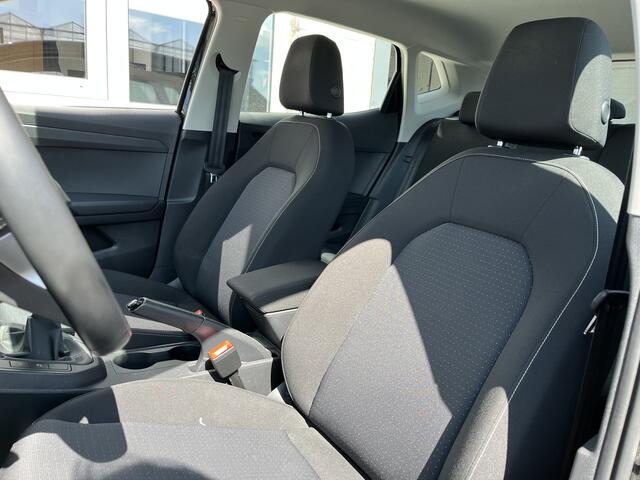 Seat IBIZA 1.0 EcoTSI Style Business Intense / PARK. SENSOREN + CAMERA/ FULL LINK/ DAB RADIO/ CLIMA/ STOEL VERWARM./ LED/ ADAPT. CRUISE/ 15" LMV