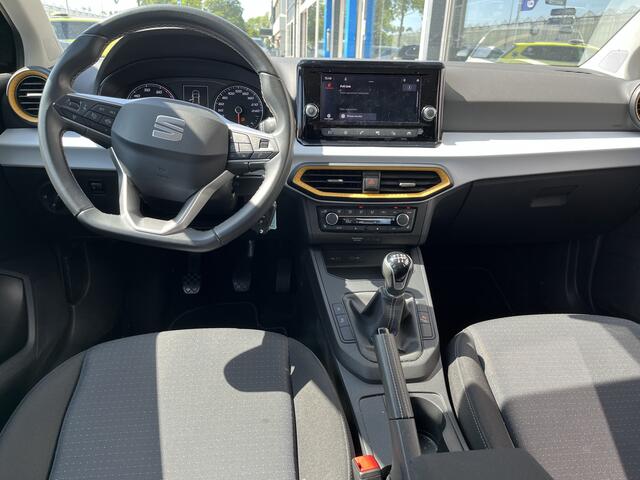 Seat IBIZA 1.0 EcoTSI Style Business Intense / PARK. SENSOREN + CAMERA/ FULL LINK/ DAB RADIO/ CLIMA/ STOEL VERWARM./ LED/ ADAPT. CRUISE/ 15" LMV