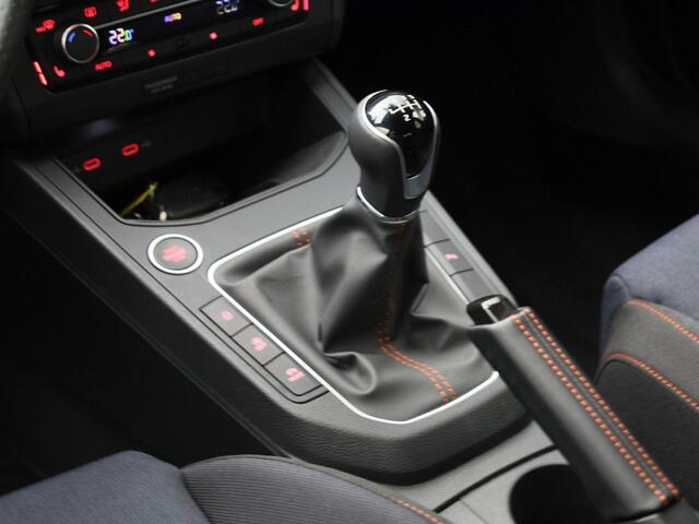 Seat IBIZA 1.0TSI/115PK FR · Navigatie · Camera + parkeersensoren · Stoelverwarming · Garantie tot mei 2026