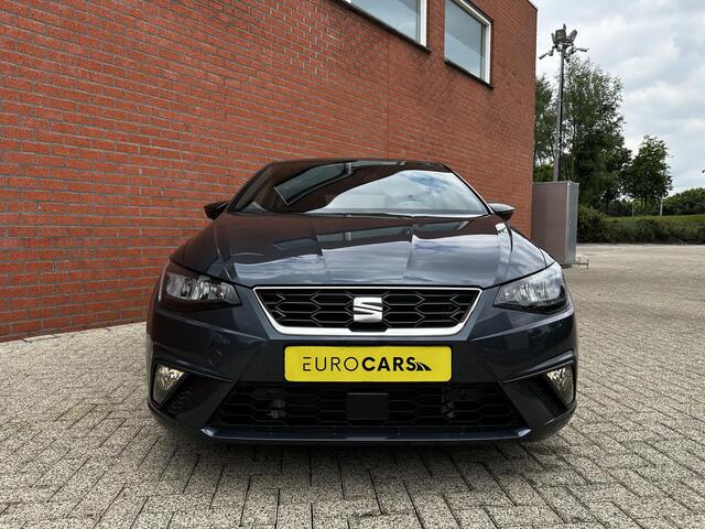 Seat IBIZA 1.0 TSI 110pk DSG FR Navigatie Apple Carplay / Android Auto Parkeersensoren Camera Adaptive Cruise Control Stoelverwarming Ledverlichting Virtual Cockpit Getinte ramen Climate Control