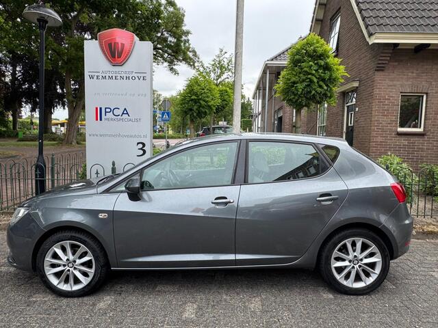 Seat IBIZA 1.0 EcoTSI Style Connect Airco/Alu wielen/Navigatie