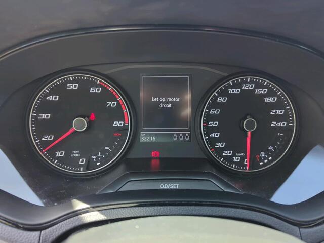 Seat IBIZA 1.0 TSI 95pk Style / App-Connect / Clima / Parkeersensoren Achter / 16 " LMV