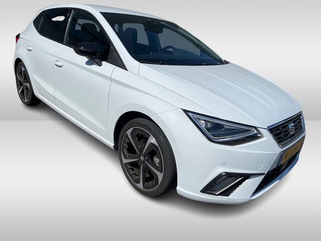 Seat IBIZA 1.0 TSI FR Business Intense Beats DSG Automaat Navigatie / Parkeersensoren / Alcantara / Airco (Clima) / Digitaal dashboard /