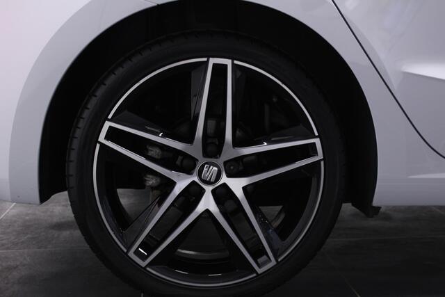 Seat IBIZA 1.0 TSI FR Full Options/Pano dak/18 inch/Led/Camera