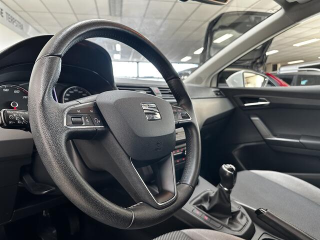Seat IBIZA 1.0 TSI Style/ Clima/ Cruis/ Elek. pakket/ Isofix/ Bluetooth/ Multi. LEDER. Stuur/ Vermoeidheids herk./ LED Dagrijverl./ Getint glas.