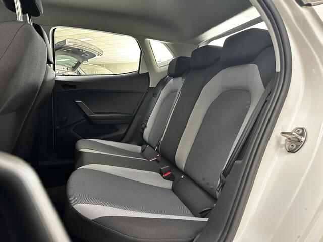 Seat IBIZA 1.0 TSI Style/ Clima/ Cruis/ Elek. pakket/ Isofix/ Bluetooth/ Multi. LEDER. Stuur/ Vermoeidheids herk./ LED Dagrijverl./ Getint glas.