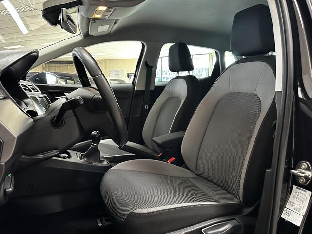 Seat IBIZA 1.0 TSI Style Business Intense/ LED Dagrijverl./ Camera/ Apple+Android/ Clima/ Navi/ Cruise/ Bluetooth/ Multi.LEDER.Stuur/ Elek.Pakket/ Isofix/ PDC V+A.
