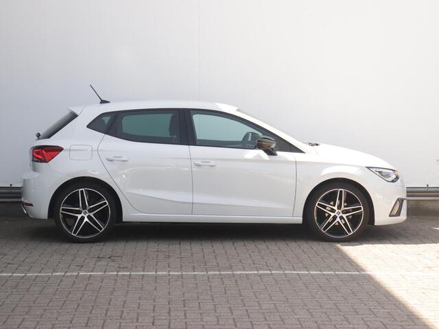 Seat IBIZA 1.0 EcoTSI FR | Premium Audio | Sensoren V&A | Camera | LED | Stoelverwarming |