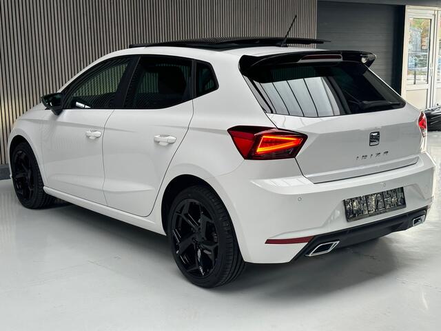Seat IBIZA 1.0 TSI Style Seat Ibiza 1.0 TSI Automaat Pano Camera Navi