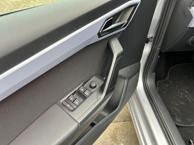 Seat IBIZA 1.0 TSI 110 PK FR AUTOMAAT / LED / VIRTUAL / CARPLAY / RIJKLAAR