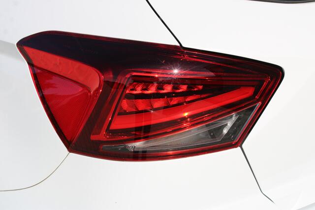 Seat IBIZA 1.0 EcoTSI FR Business Intense | Incl. 12 maanden garantie | Beats audio | Adaptieve cruise control | Climate control | Apple carplay/Android auto | DAB radio | Parkeercamera |