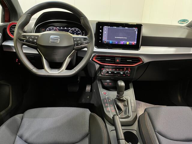Seat IBIZA 1.5 TSI FR Black Edition / AUTOMAAT/ PANO/ KEYLESS/ DIGITAL DASH/ ADAPT. CRUISE/ FULL LINK/ PARK. SENSOREN + CAMERA/ CLIMA/ STOEL VERWARM./ LED/ 18" LMV/ RIJ-MODI