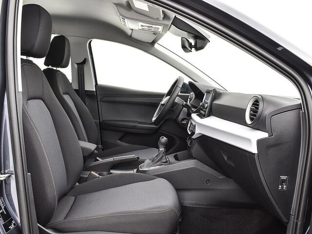 Seat IBIZA Style Plus 1.0 95 pk TSI Hatchback 5 deurs | Parkeersensoren achter | Apple carplay/ Android auto | 2000,- inruilvoordeel!