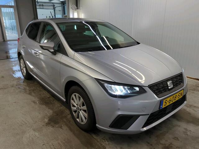 Seat IBIZA 1.0 EcoTSI Style Business Connect Navigatie Apple Carplay/Android Auto Parkeersensoren Cruise Control Stoelverwarming Virtual Cockpit Lichtmetalen velgen Climate Control