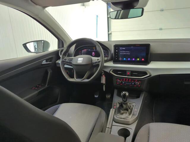 Seat IBIZA 1.0 EcoTSI Style Business Connect Navigatie Apple Carplay/Android Auto Parkeersensoren Cruise Control Stoelverwarming Virtual Cockpit Lichtmetalen velgen Climate Control