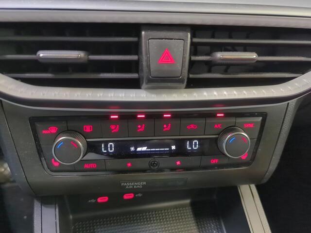 Seat IBIZA 1.0 EcoTSI Style Business Connect Navigatie Apple Carplay/Android Auto Parkeersensoren Cruise Control Stoelverwarming Virtual Cockpit Lichtmetalen velgen Climate Control