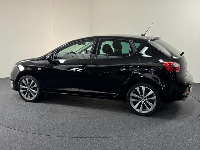 Seat IBIZA 1.4 EcoTSI FR Connect 150 PK Nieuwe distr.riem en waterpomp Af. Trekhaak / Airco / Camera / PDC / Stoelverw.