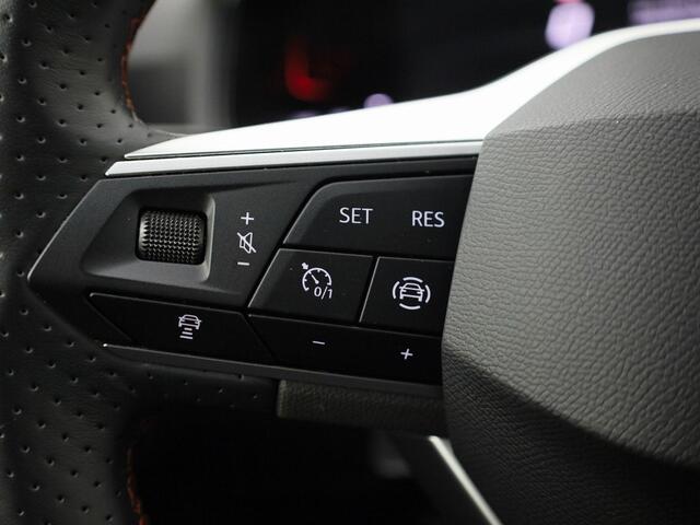 Seat IBIZA 1.0TSI/95PK FR · Navigatie · Apple Car Play · Parkeersensoren · Garantie tot april 2028 of 80000km.